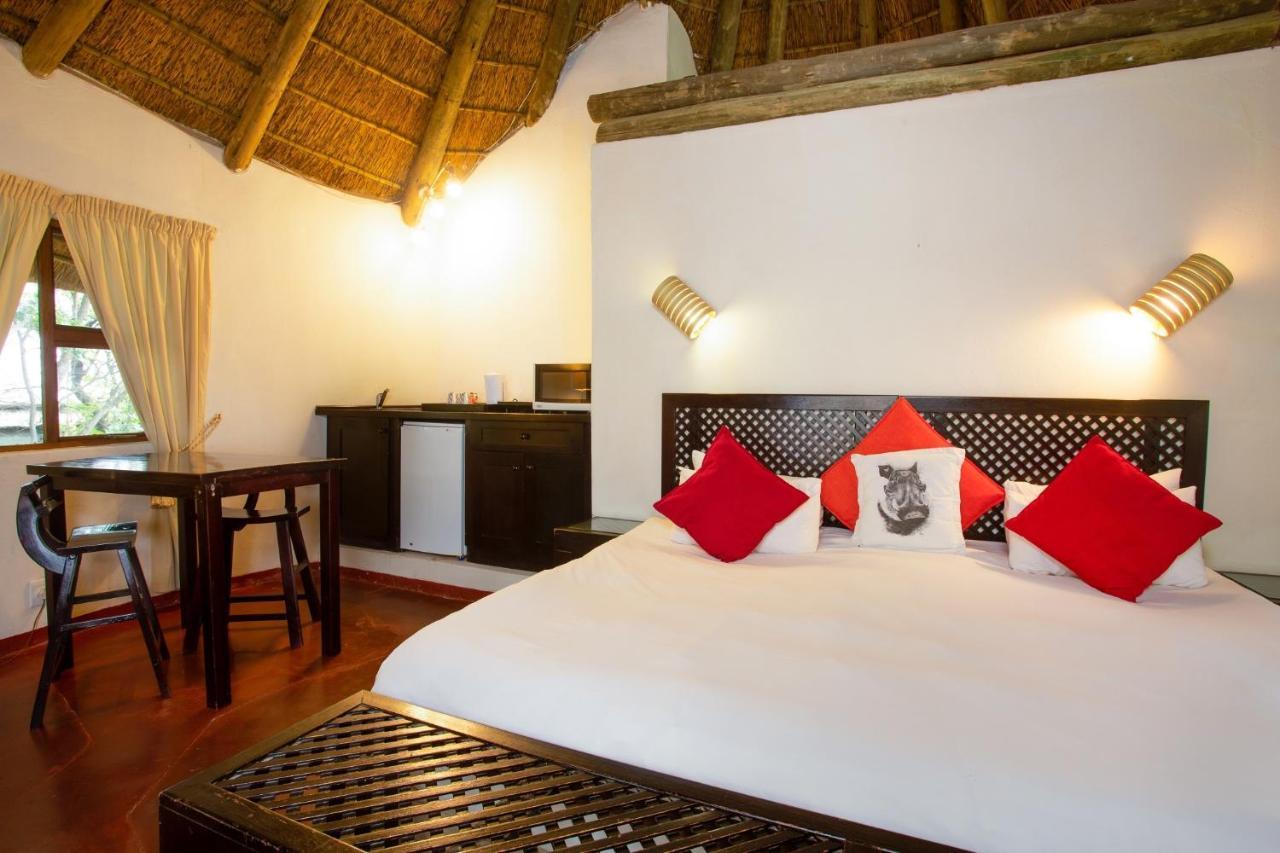 Warthogs Bush Lodge Magaliesburg Eksteriør billede