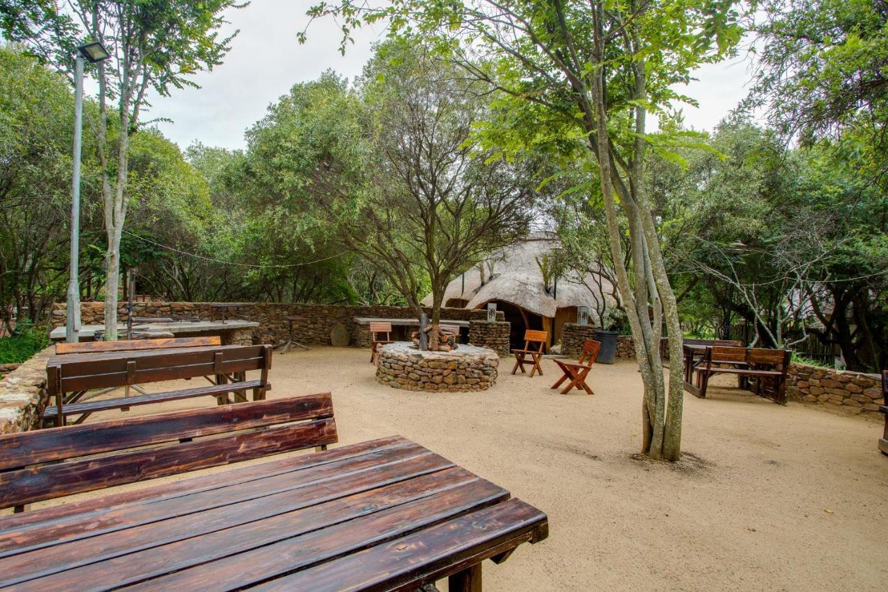 Warthogs Bush Lodge Magaliesburg Eksteriør billede