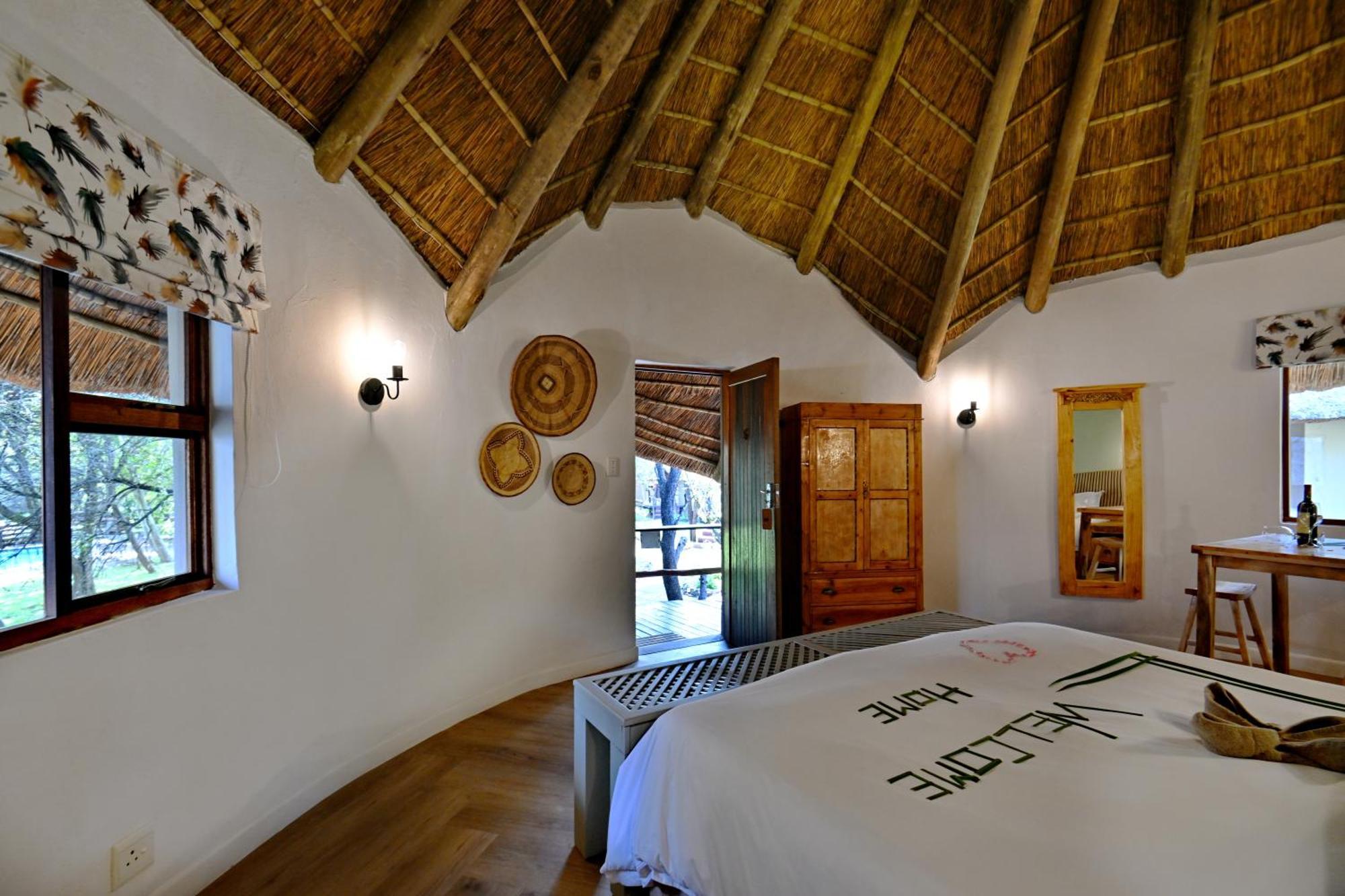 Warthogs Bush Lodge Magaliesburg Eksteriør billede