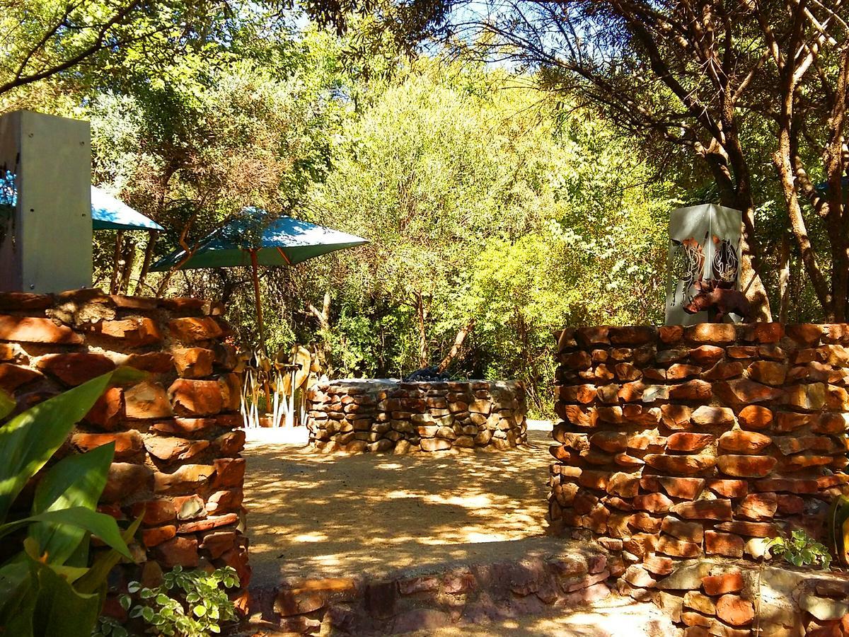 Warthogs Bush Lodge Magaliesburg Eksteriør billede